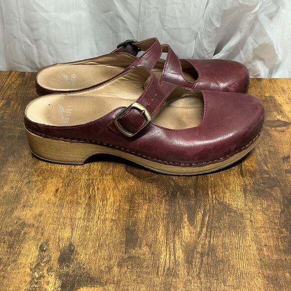Dansko Britney Clogs Womens 10.5-11 EU 41 Wine Leather Mary Jane Mules Slip On - Picture 1 of 12